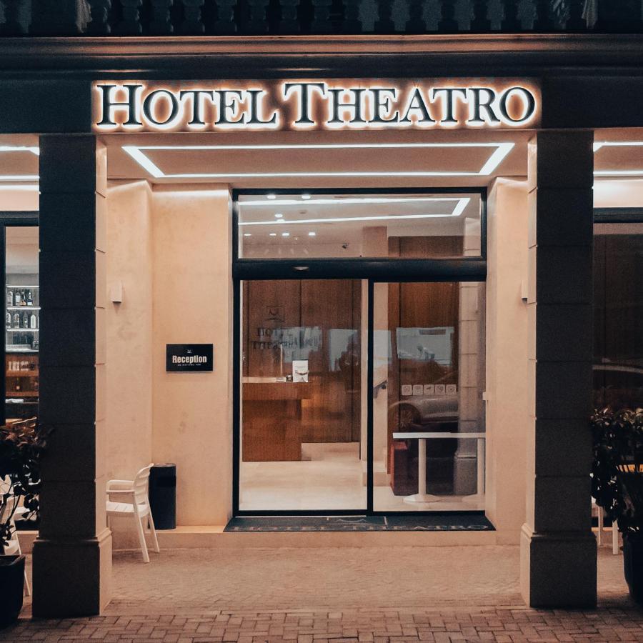 Hotel Theatro- City Center Tiranë Ngoại thất bức ảnh